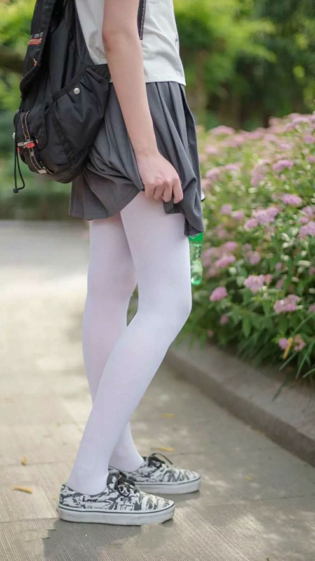 开云体育官方网站-控球阵型与防守阵型快速切换，控球战术阵型